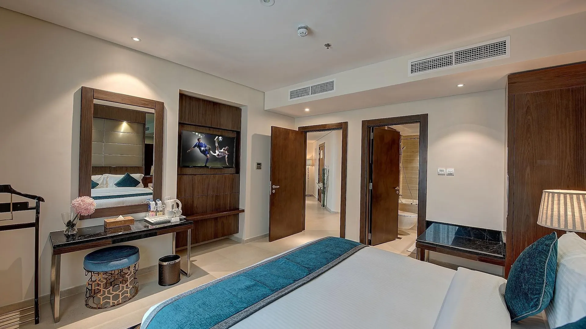Omega Hotel Dubai 4*,  Emirados Árabes Unidos