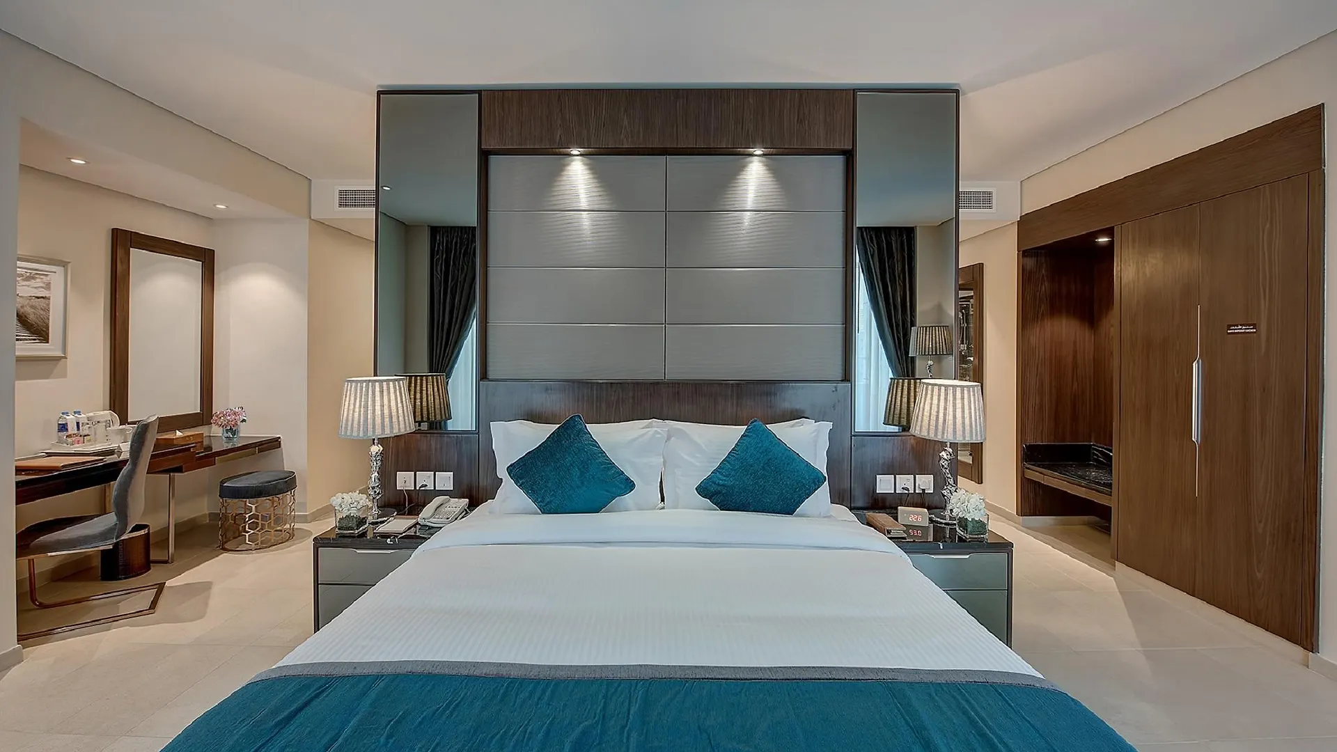 ****  Omega Hotel Dubai Emirados Árabes Unidos
